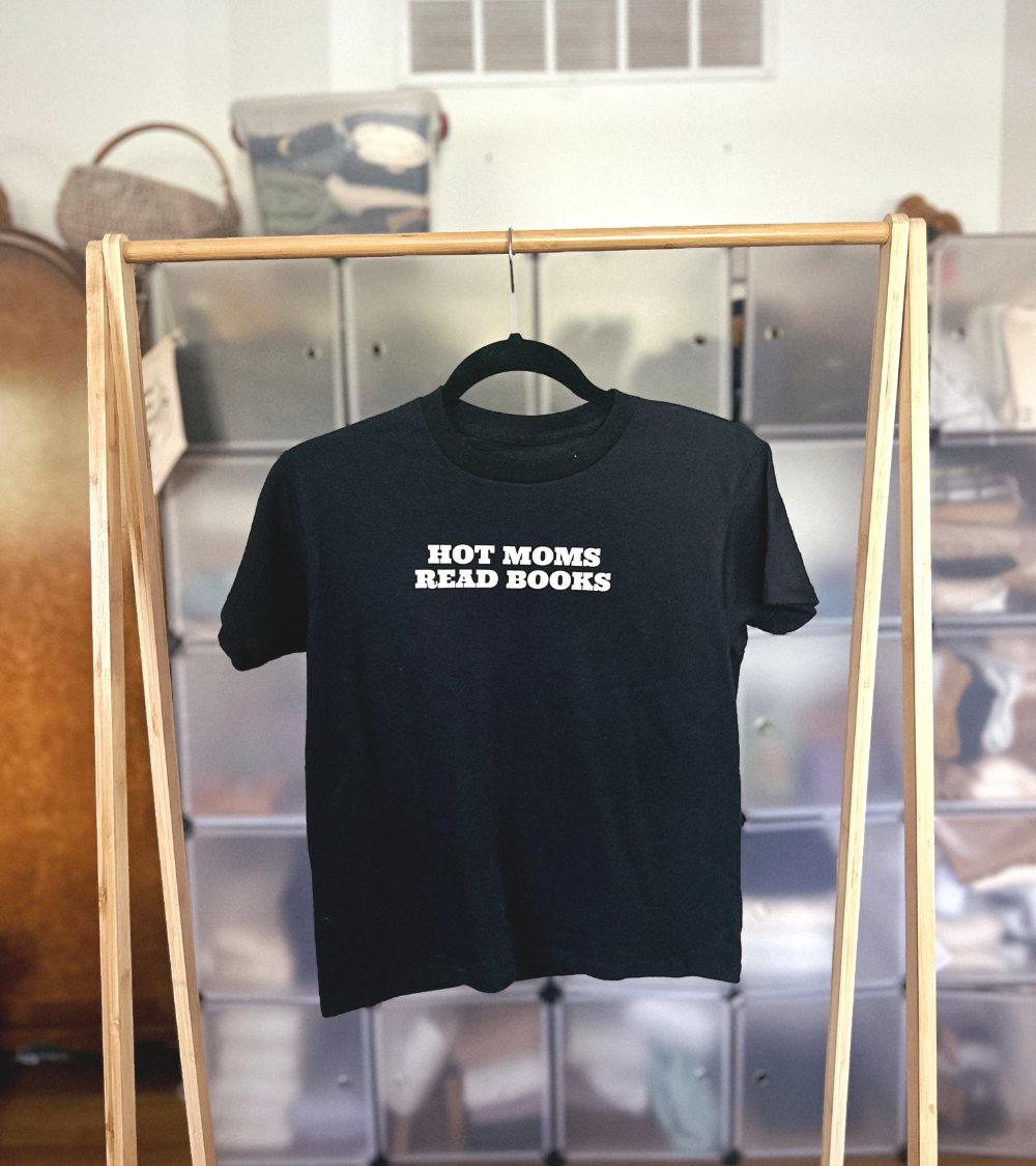 Hot Moms Read Baby Tee