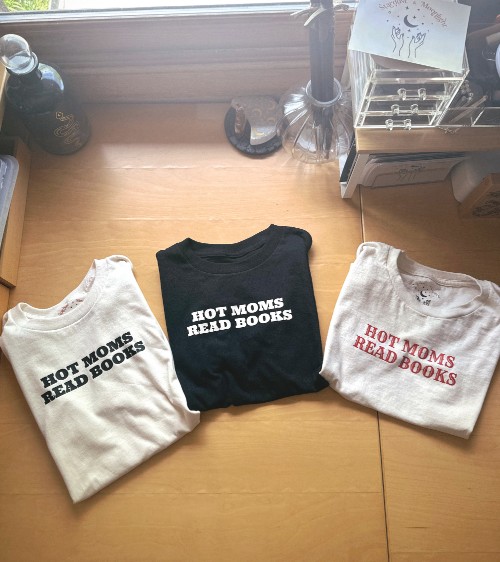 Hot Moms Read Baby Tee
