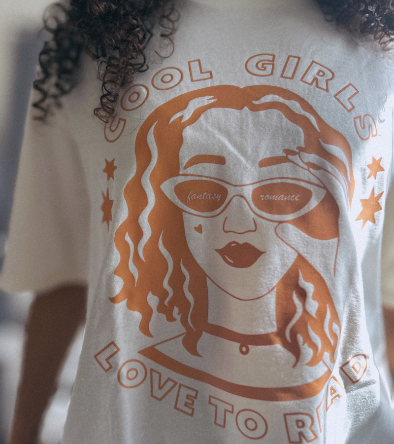 Cool Girls Read Tee