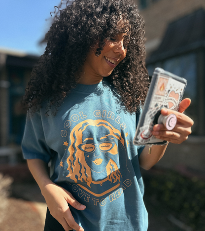 Cool Girls Read Tee