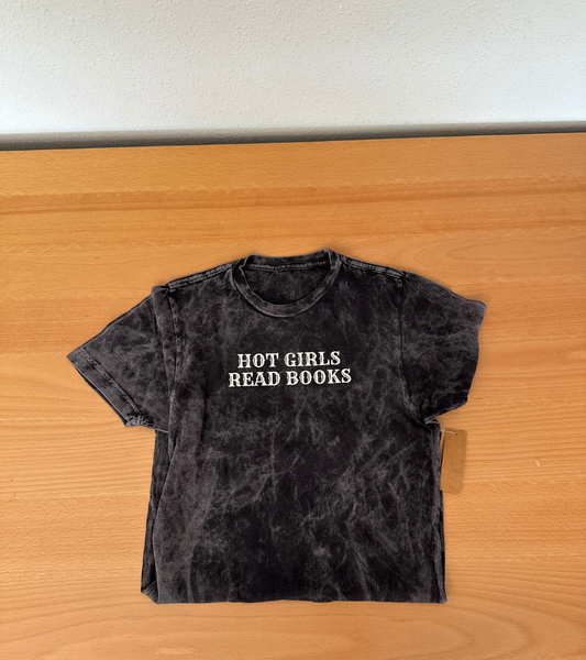 Hot Girls Read Tee