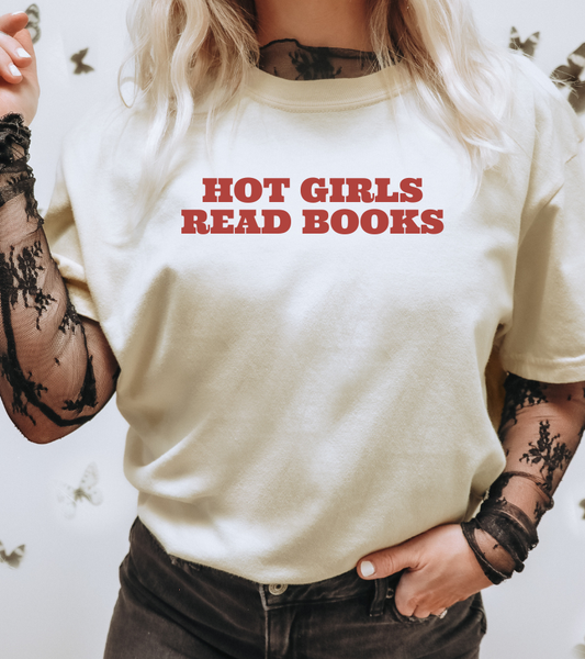 Hot Girls Read Tee